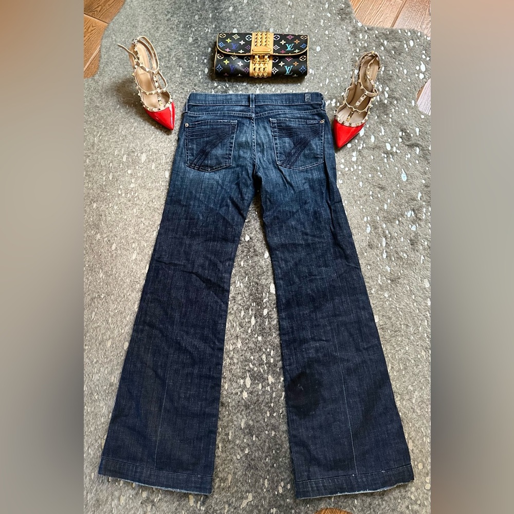 Authentic 7 for all mankind